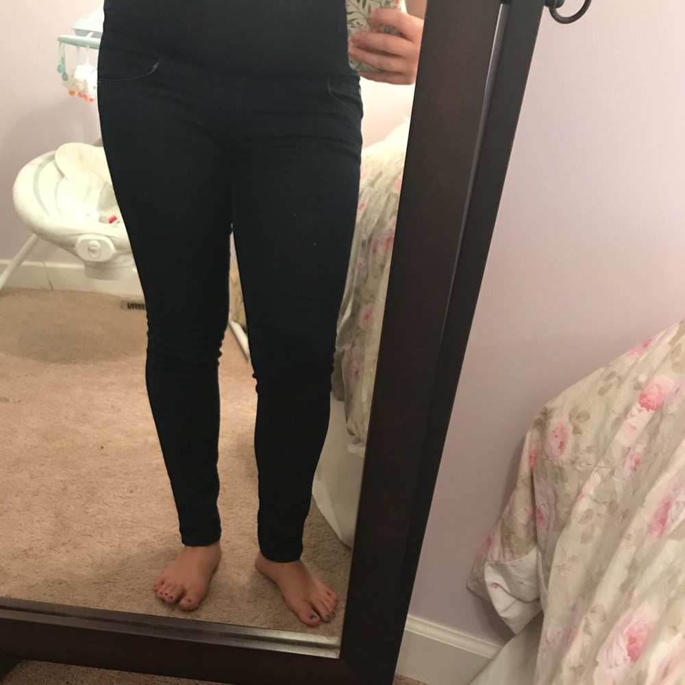 Skinny maternity jeans